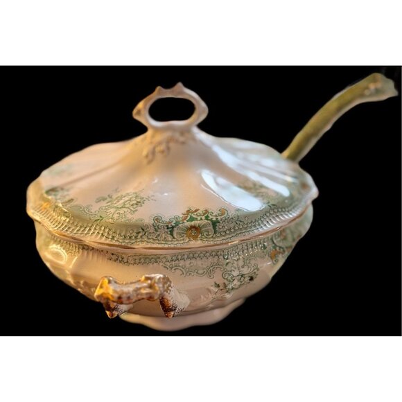 VTG Johnson Bros Covered Dish  China with Serving Ladle England - Picture 10 of 16